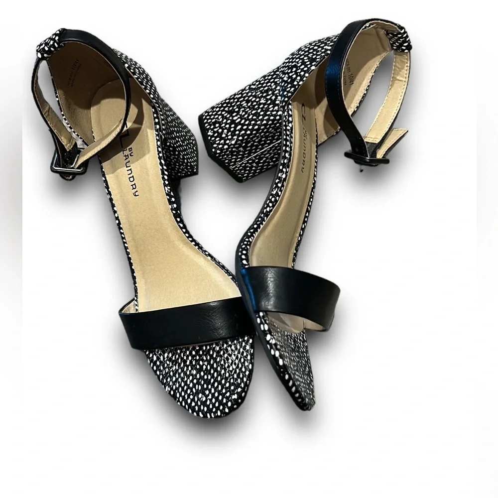 New CL by Laundry Blocked Heel Ankle Strap Sandal Heels - Picture 1 of 9